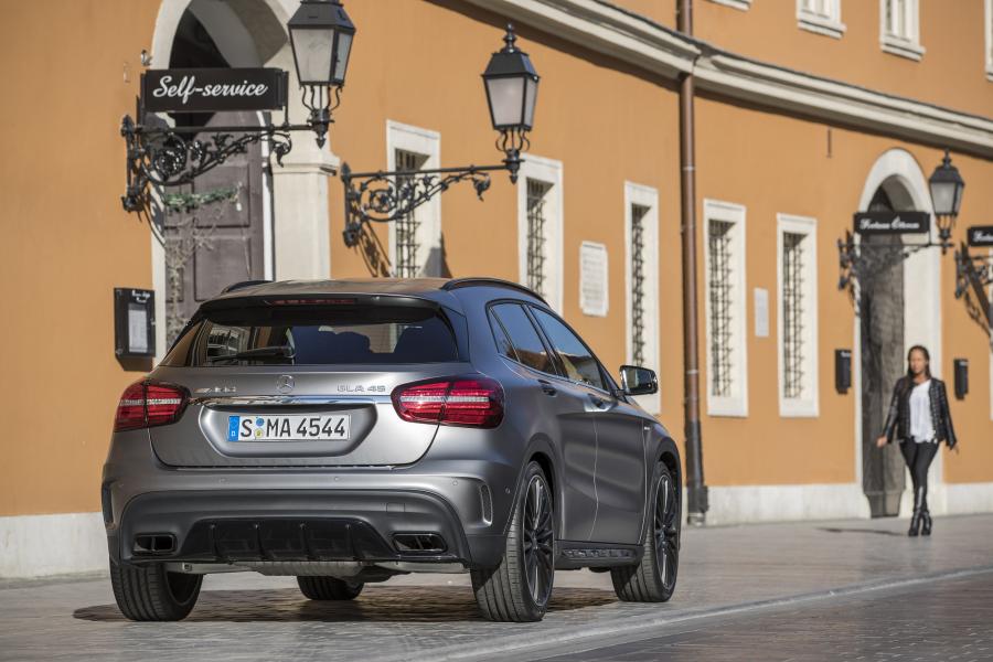  Mercedes-AMG GLA45 4Matic 2017 года  (WW) (фото 36 из 40)